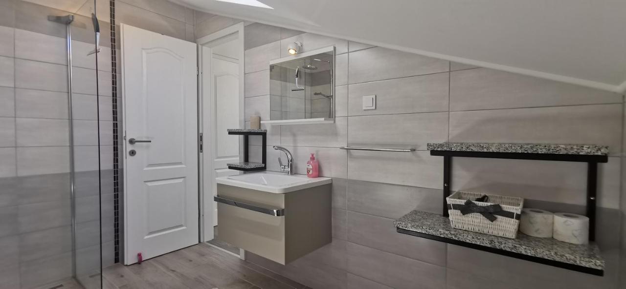 Apartments Angeline Ровінсько-Село Екстер'єр фото