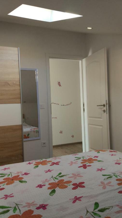 Apartments Angeline Ровінсько-Село Екстер'єр фото