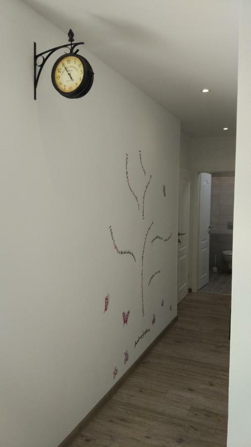 Apartments Angeline Ровінсько-Село Екстер'єр фото