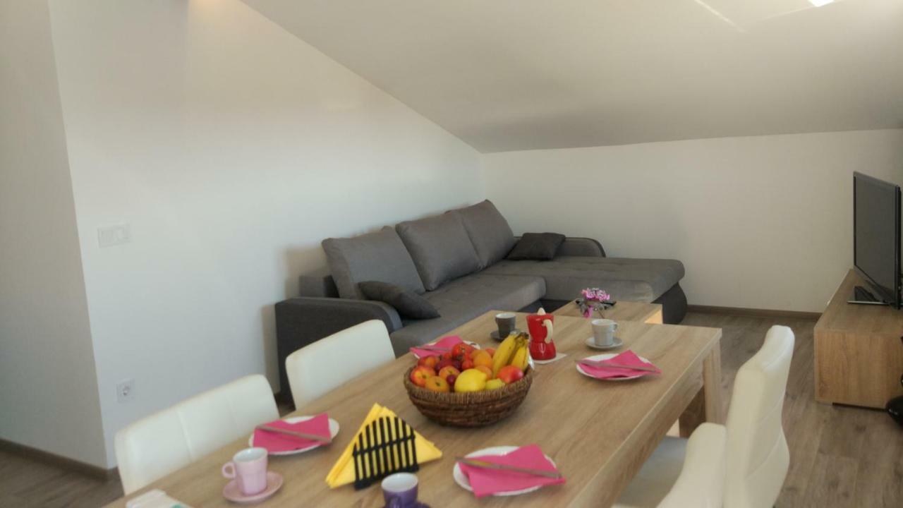 Apartments Angeline Ровінсько-Село Екстер'єр фото
