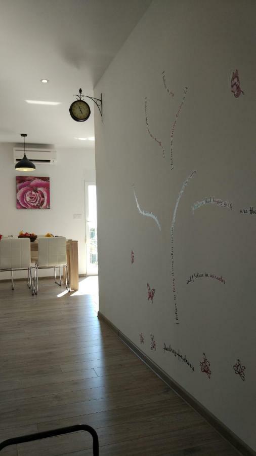 Apartments Angeline Ровінсько-Село Екстер'єр фото