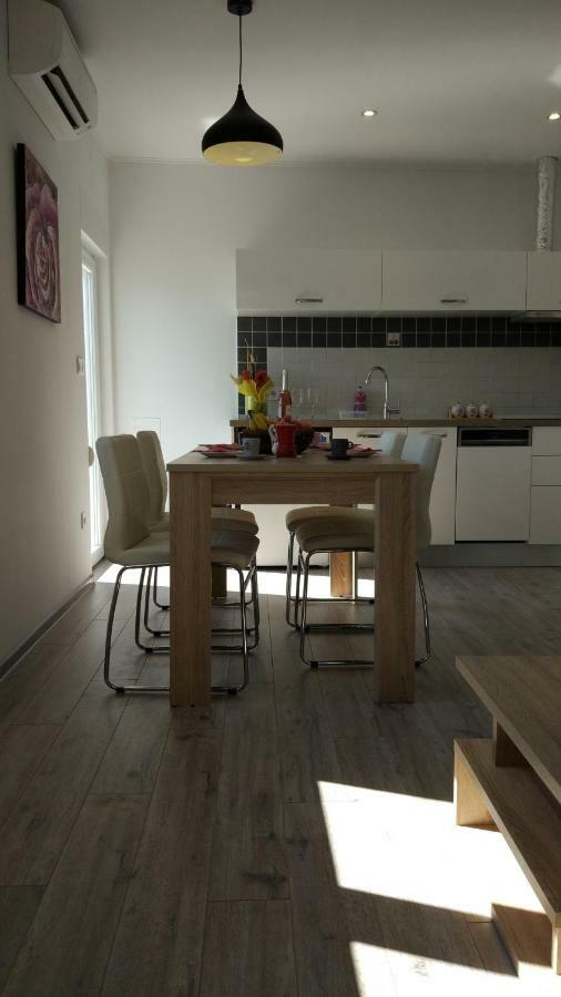 Apartments Angeline Ровінсько-Село Екстер'єр фото