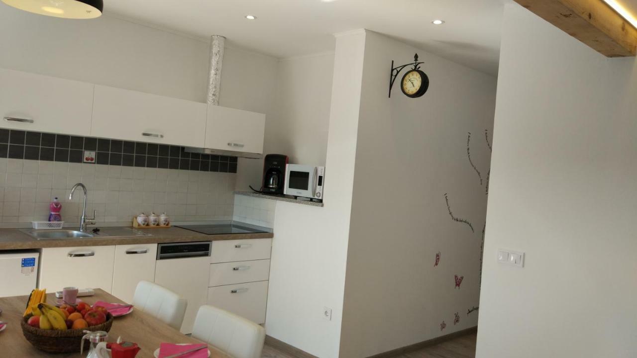 Apartments Angeline Ровінсько-Село Екстер'єр фото