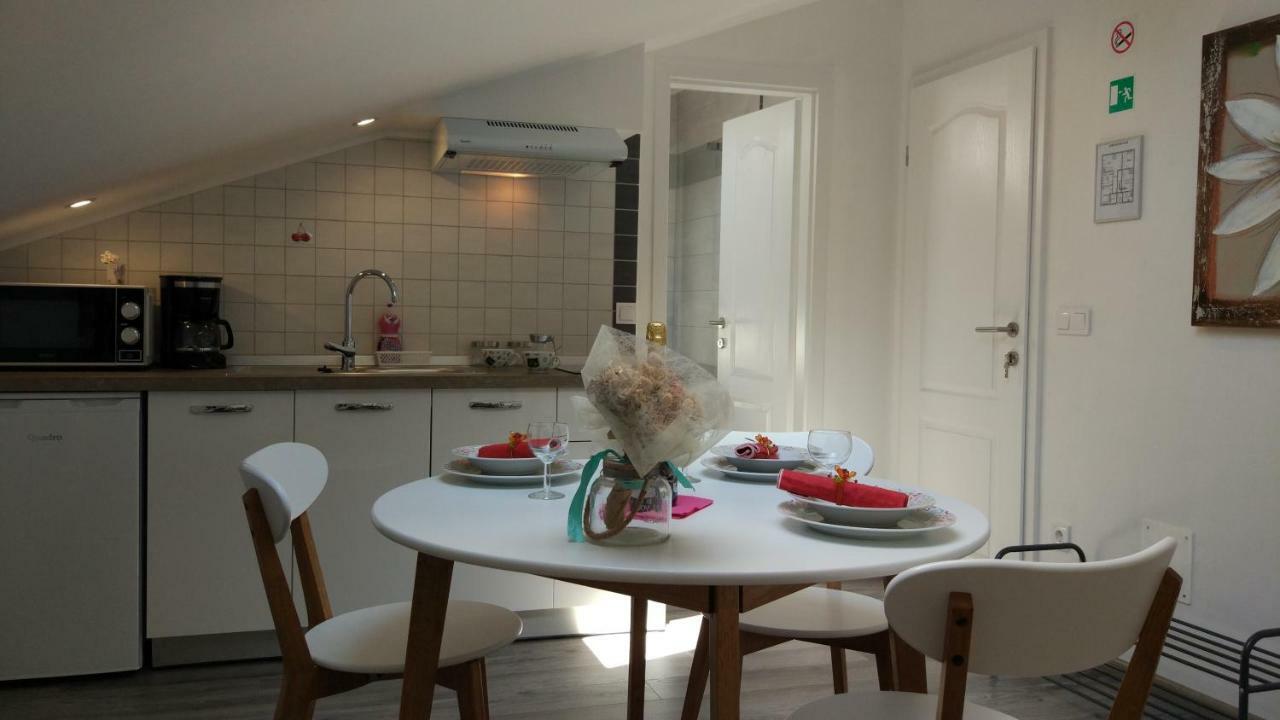 Apartments Angeline Ровінсько-Село Екстер'єр фото