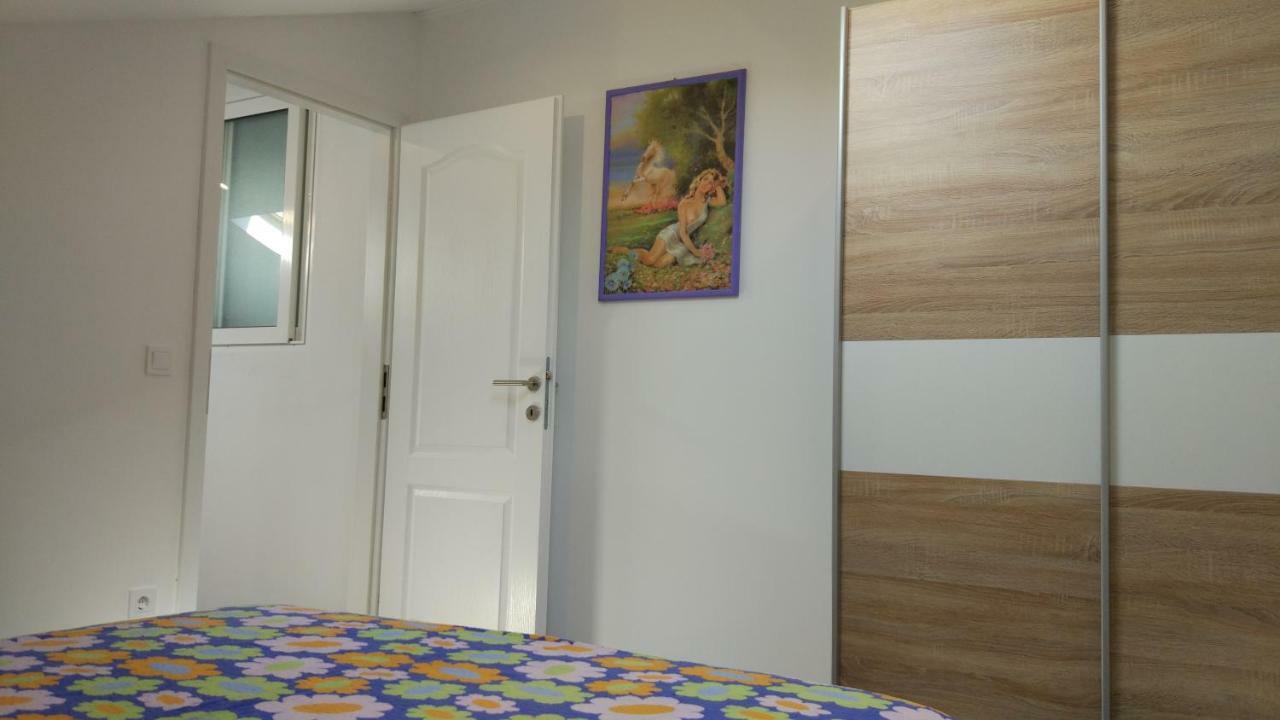 Apartments Angeline Ровінсько-Село Екстер'єр фото