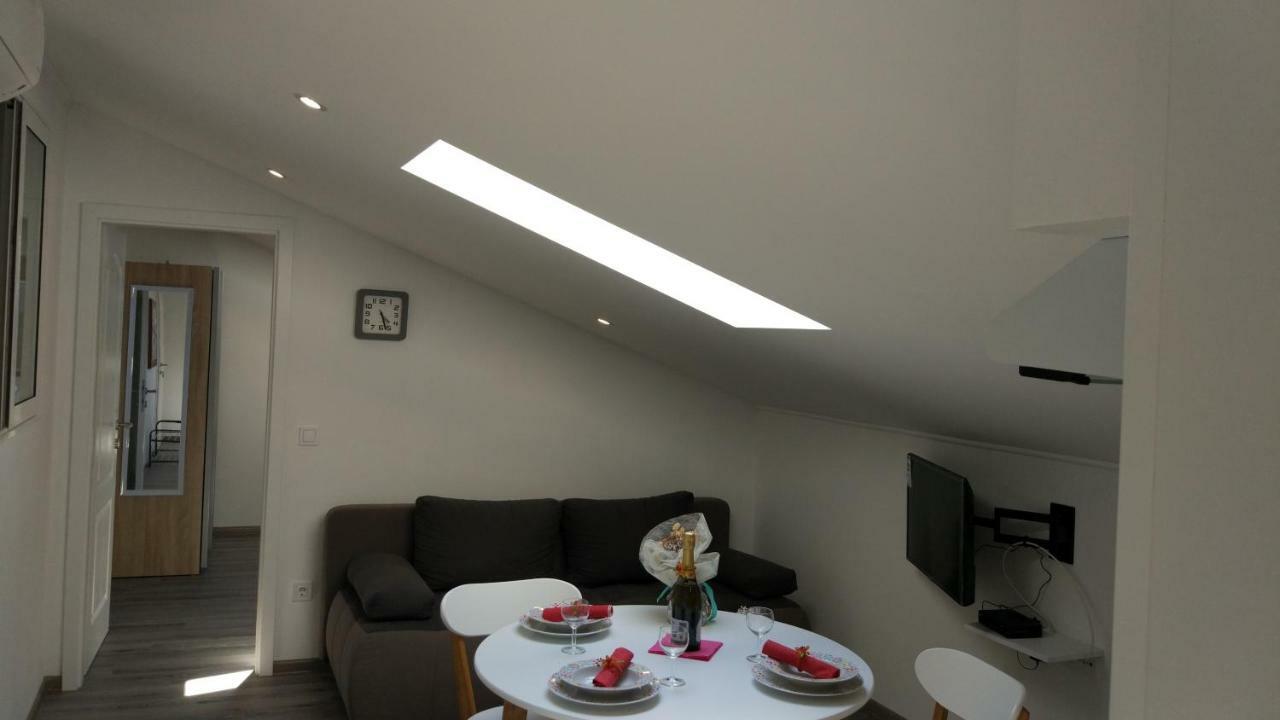 Apartments Angeline Ровінсько-Село Екстер'єр фото
